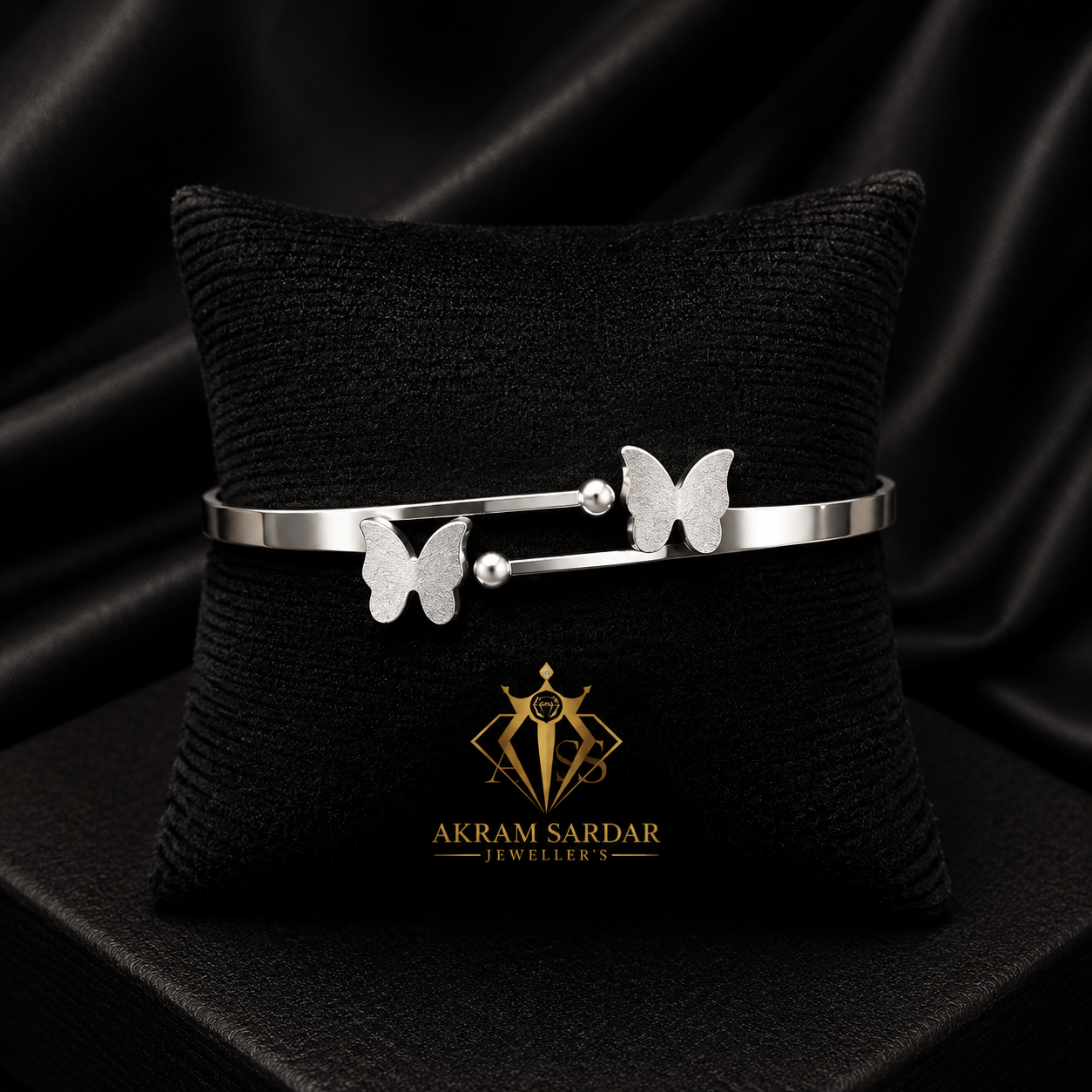 Dubble Butterfly Cuff