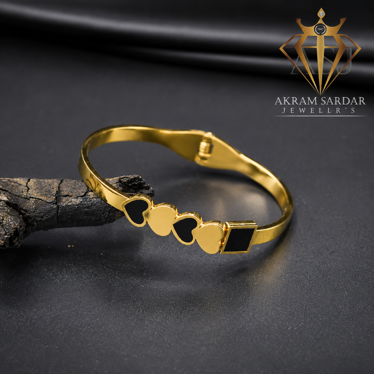 Golden Noir Kara Bracelet