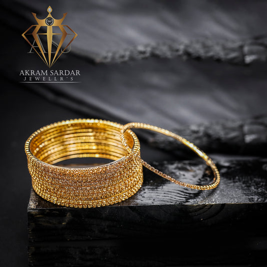 Pearl Glow Gold Bangle