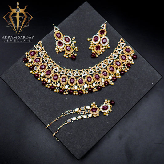Resham Kundan Necklace Set – Where Tradition Meets Timeless Elegance