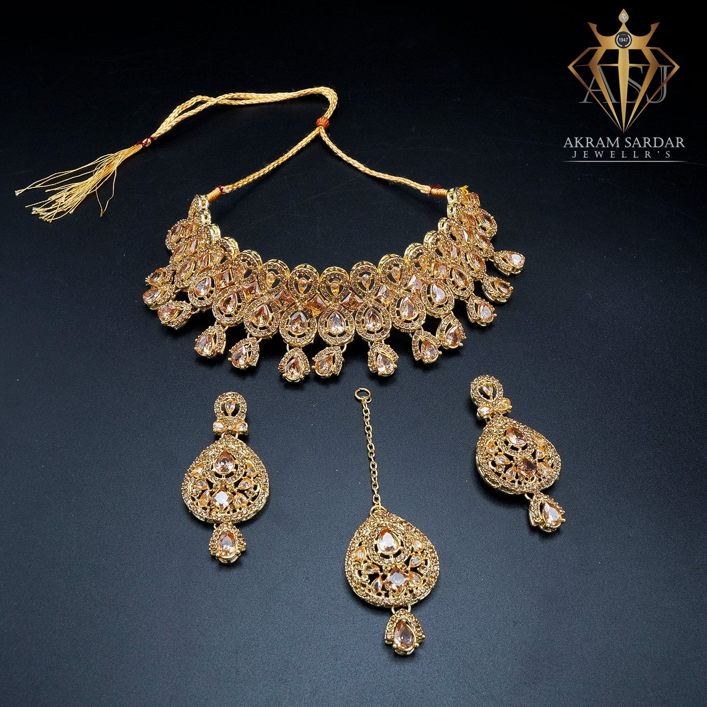 Elegant Zircon Bridal Necklace – Radiance in Every Detail