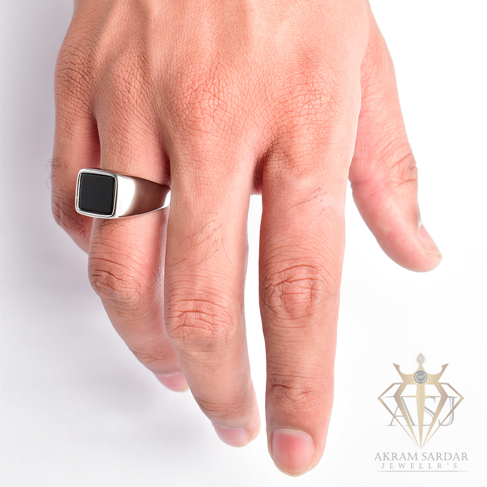 Grace Onyx Ring