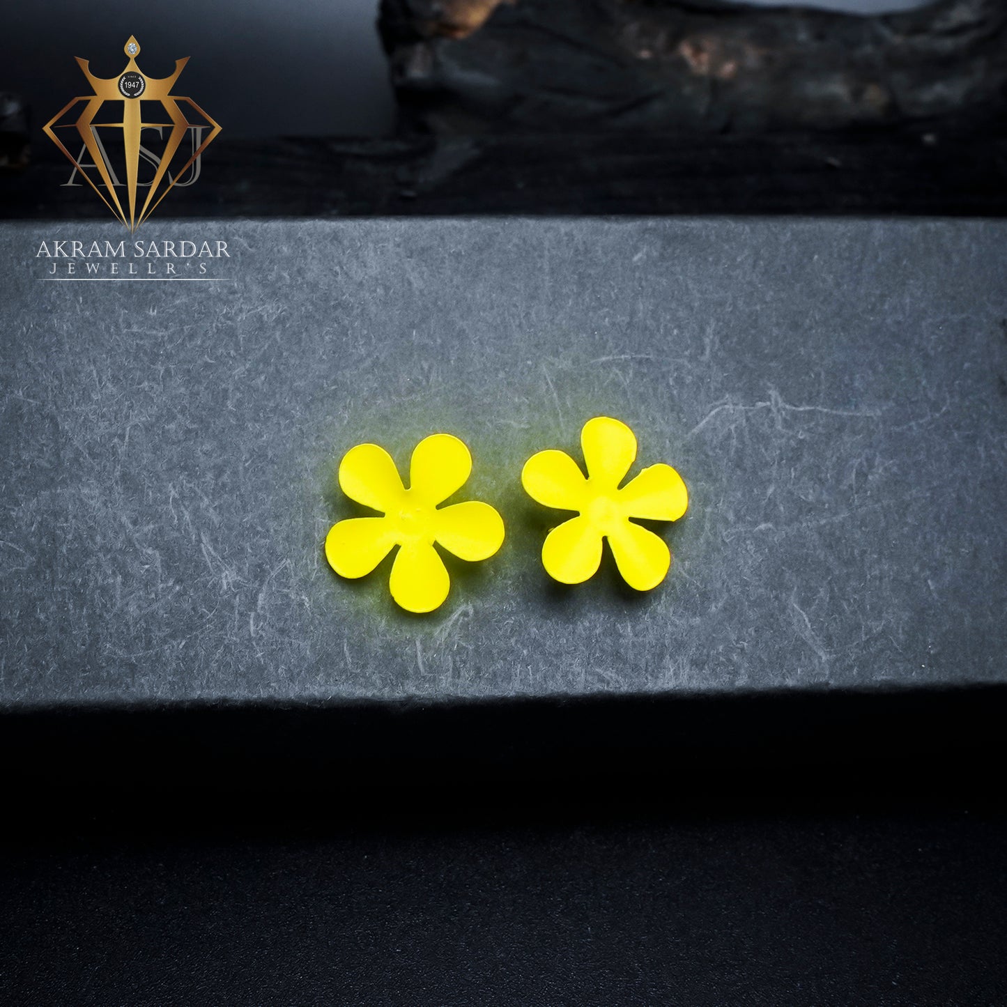 Flower Ear-Tops – Sweet, Stylish & Full of Color