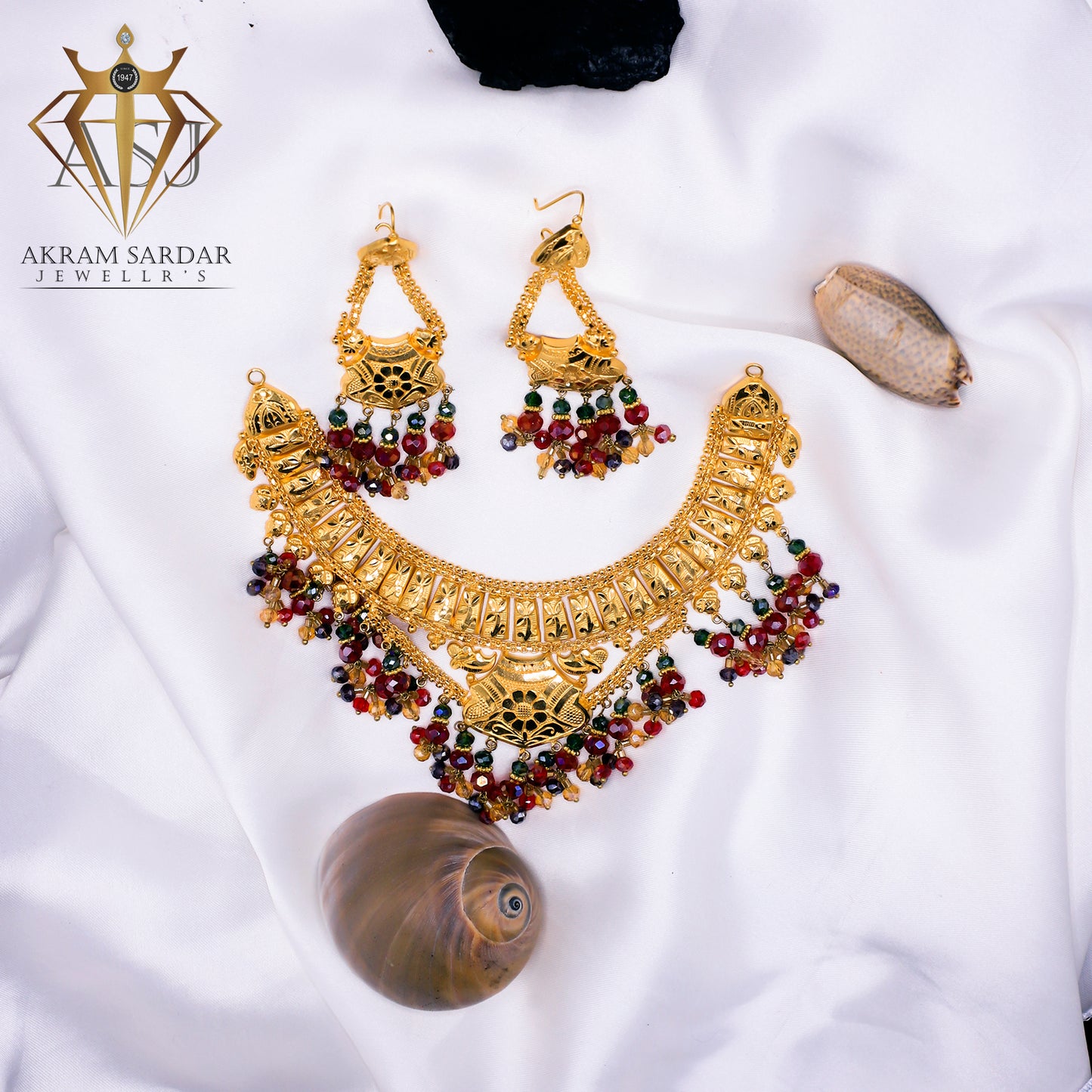 Lunara Necklace