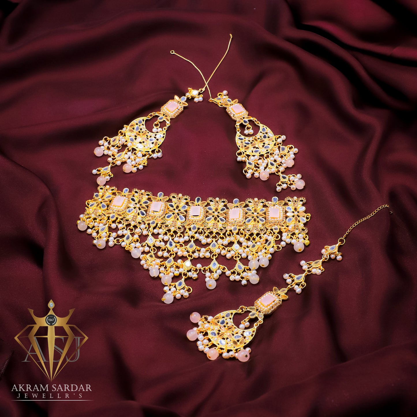 Curly Choker Bridal Set – A Bold Twist on Timeless Elegance