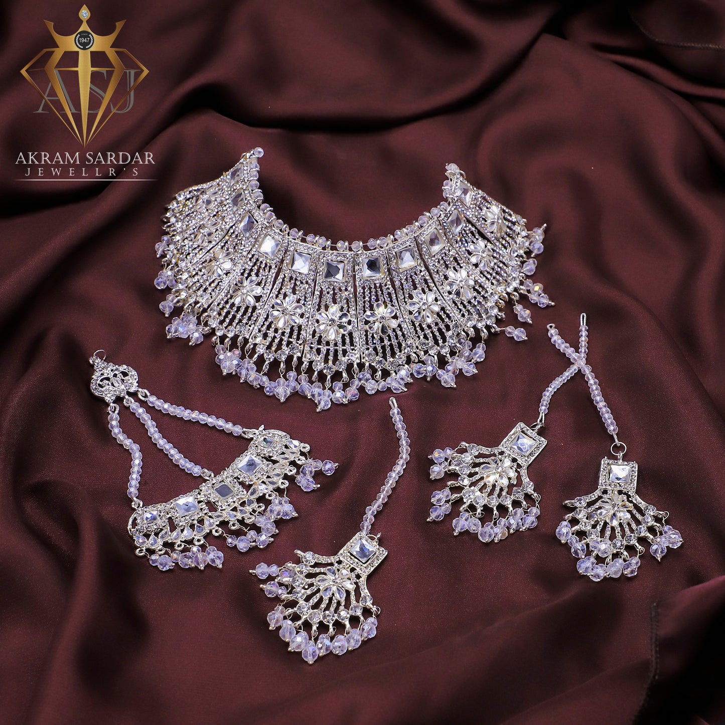 Collar Bridal Set – Bold Elegance for the Modern Bride