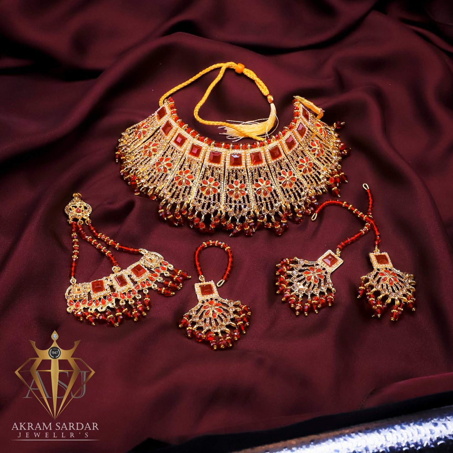 Collar Bridal Set – Bold Elegance for the Modern Bride