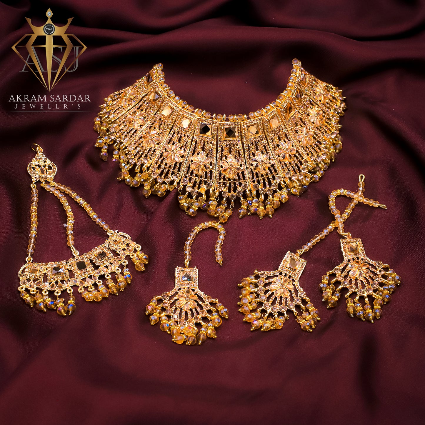 Collar Bridal Set – Bold Elegance for the Modern Bride