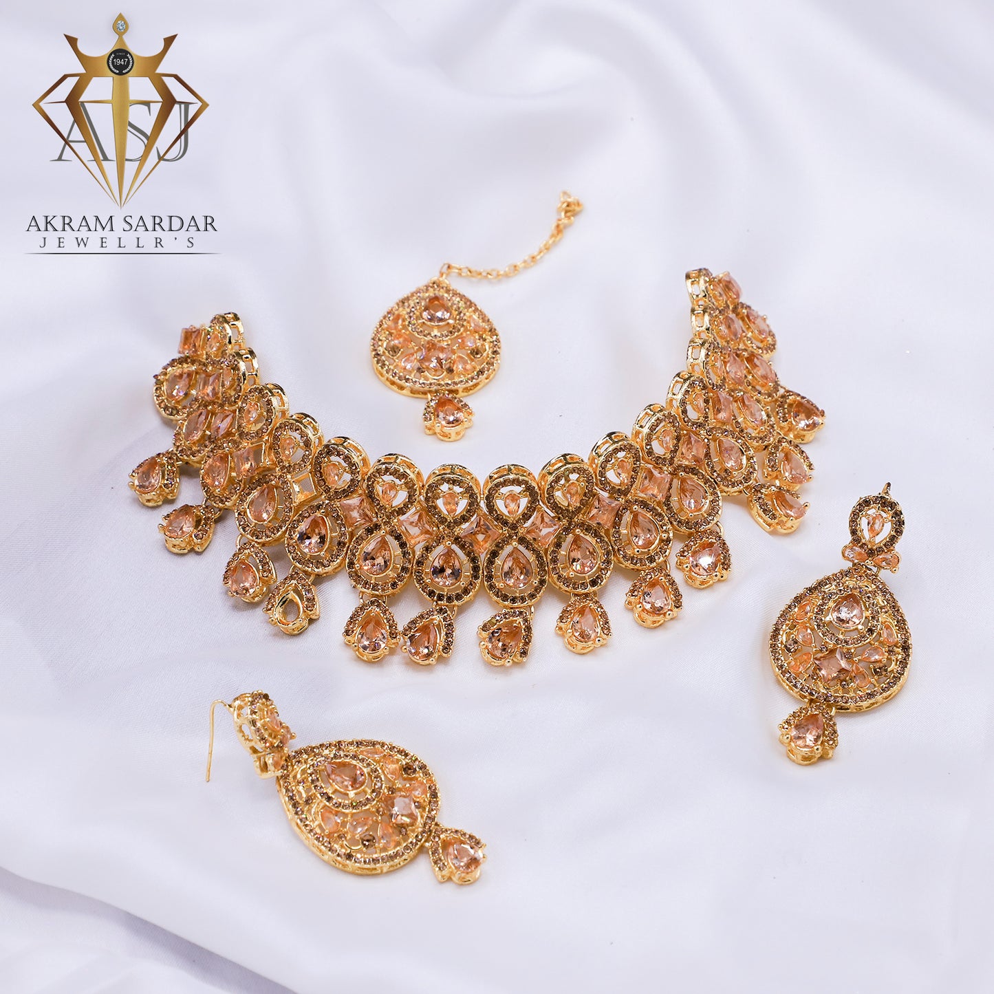 Elegant Zircon Bridal Necklace – Radiance in Every Detail