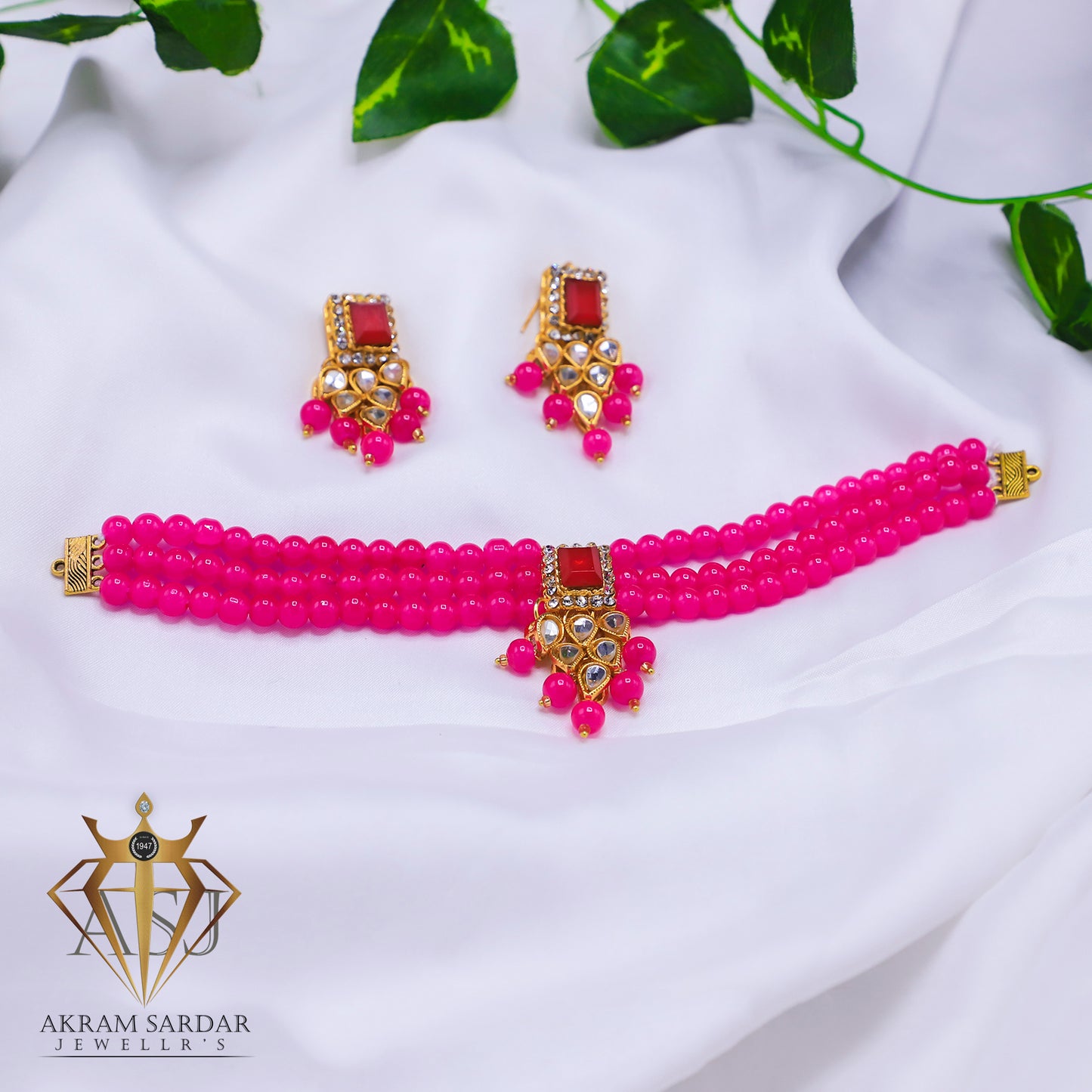 Everyday Gleam Choker Set