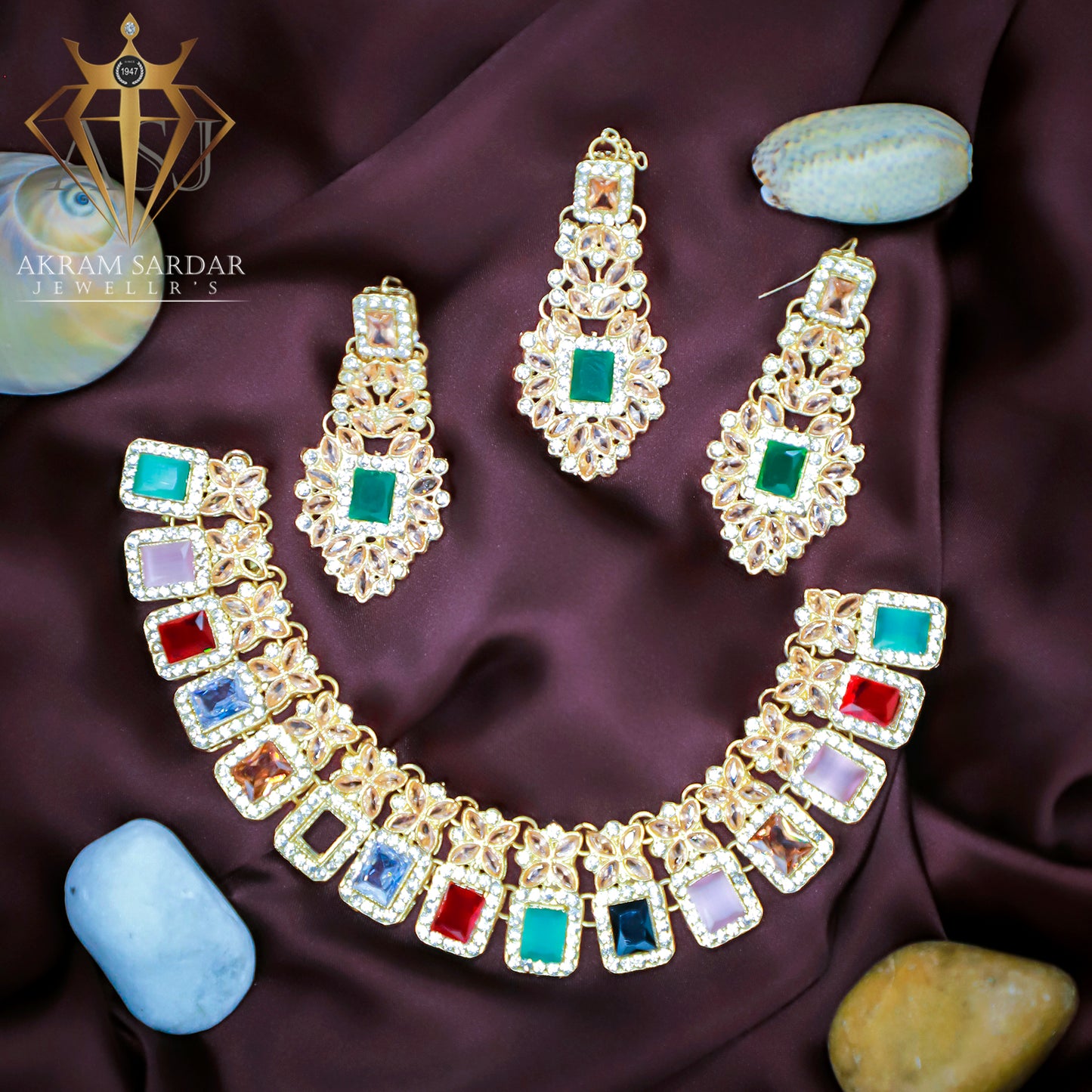 Regalia Necklace Set