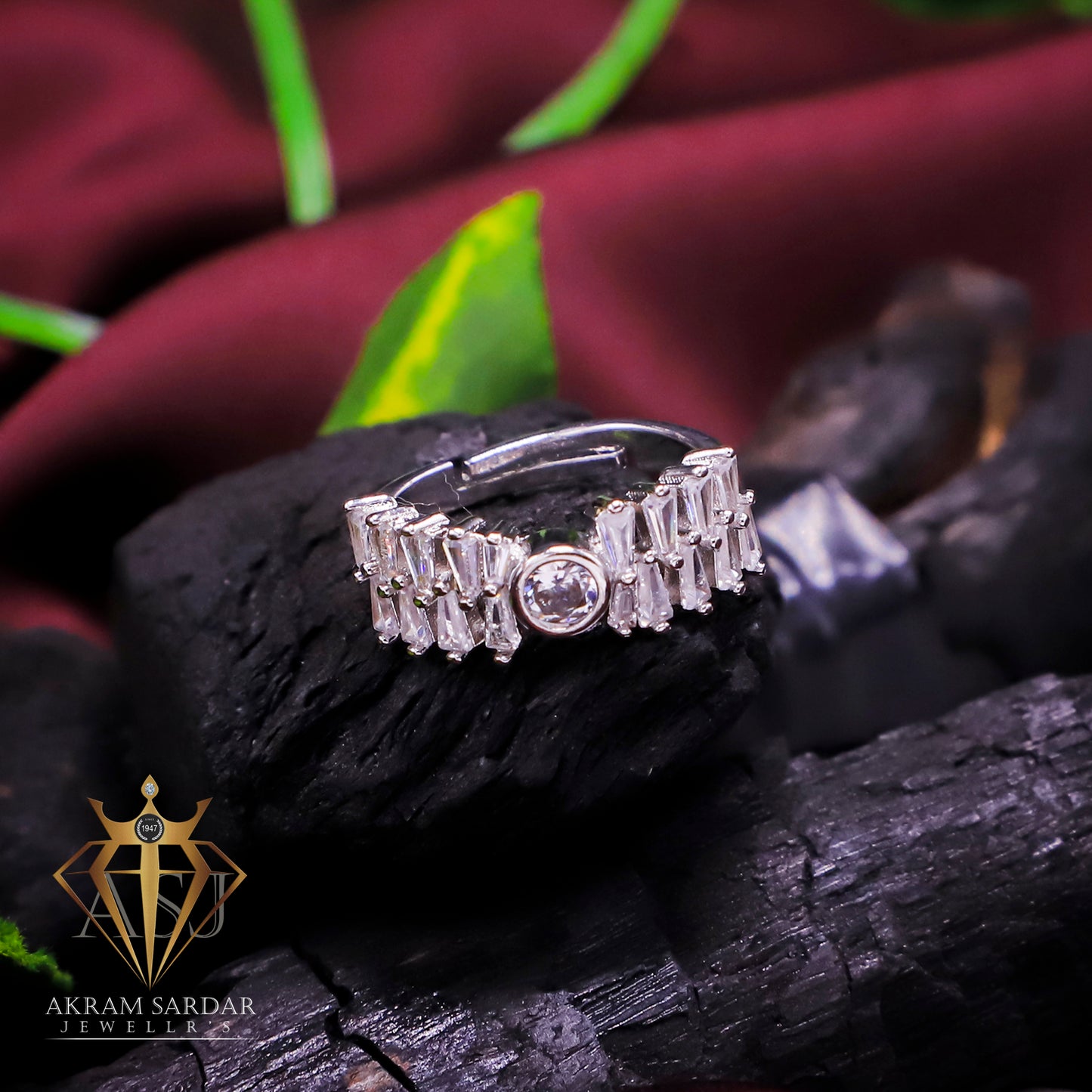Petal Crest Ring