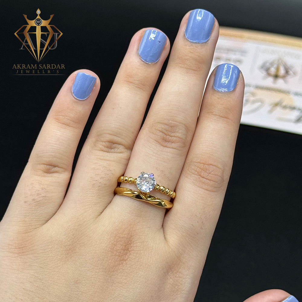 Veyona Spark Ring
