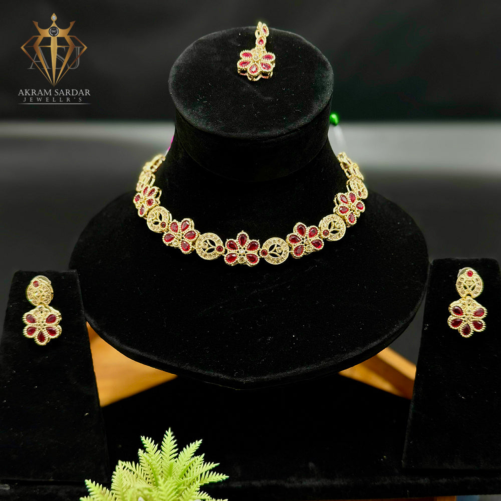 Eterna Royale Necklace