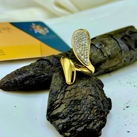 Miravelle Zircon Ring