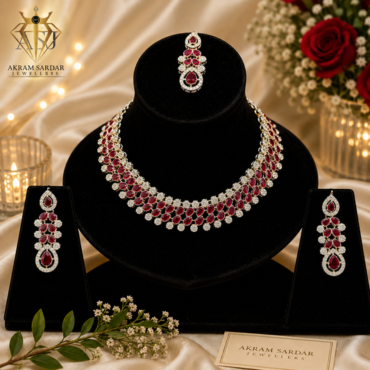 Queen’s Symphony Necklace