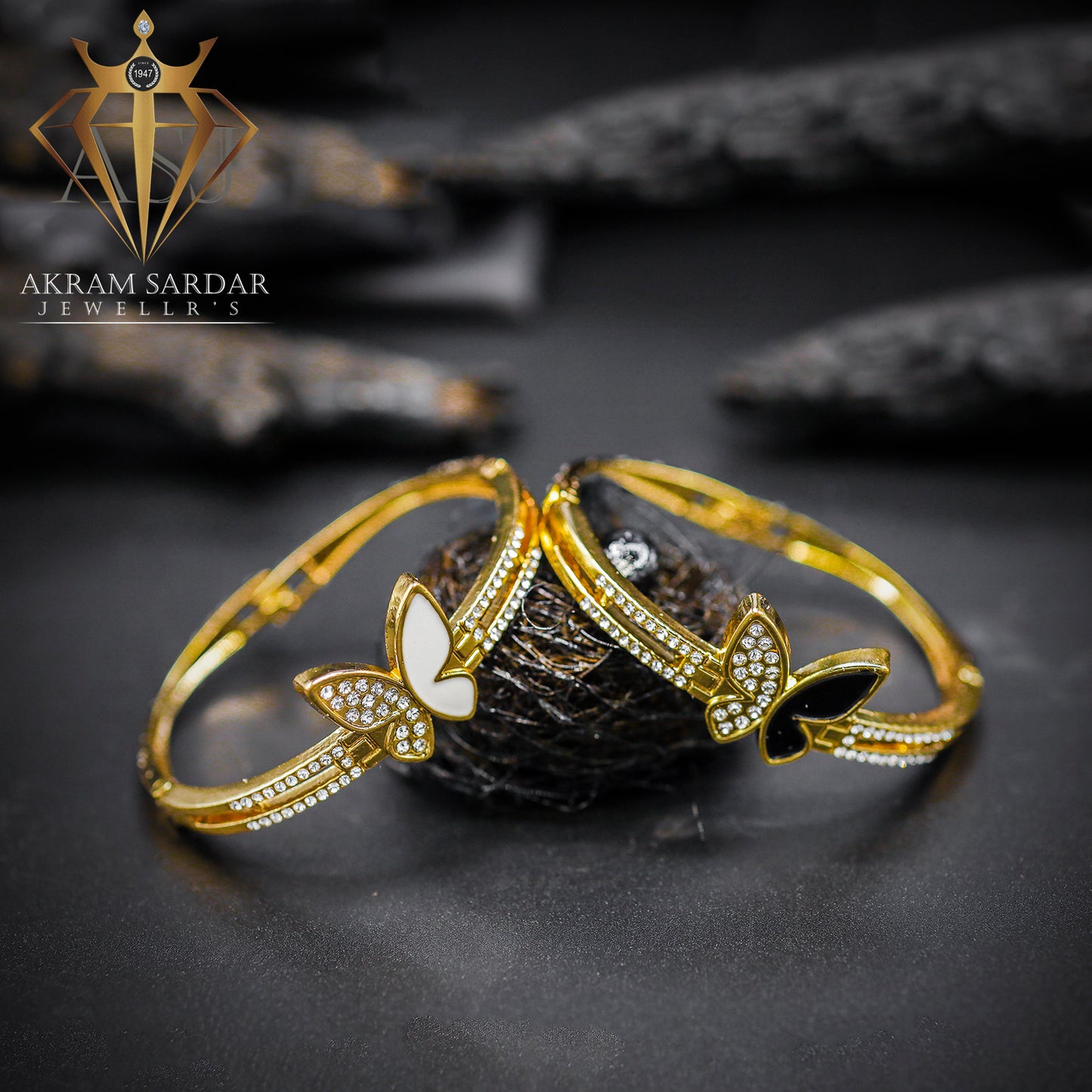 Black & White Butterfly Single Kara Bracelet