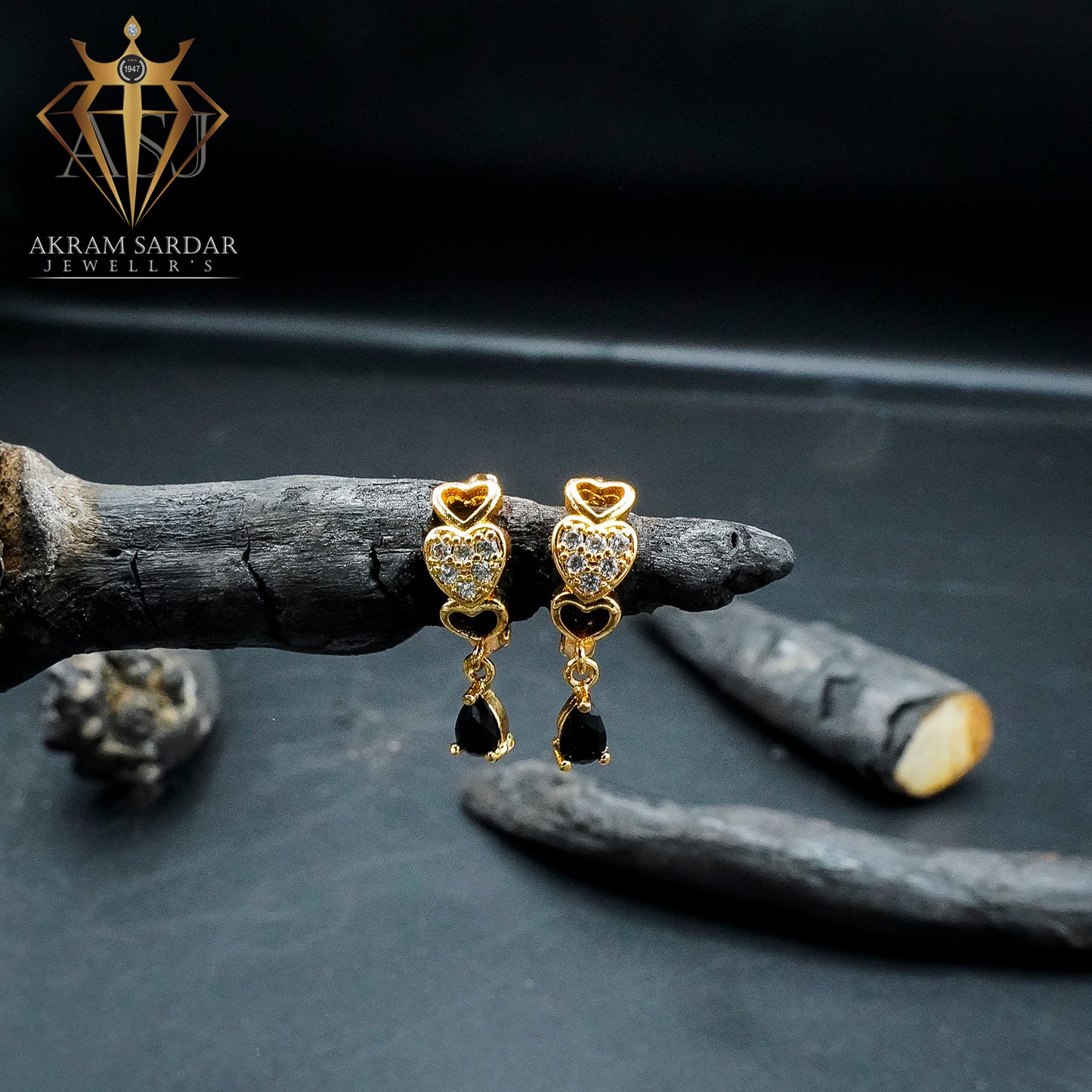 Dilara Heart Earrings