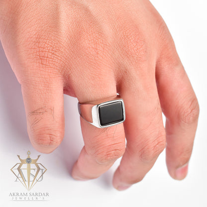 Grace Onyx Ring