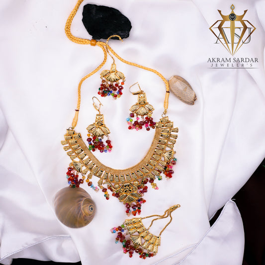 Aureva Necklace