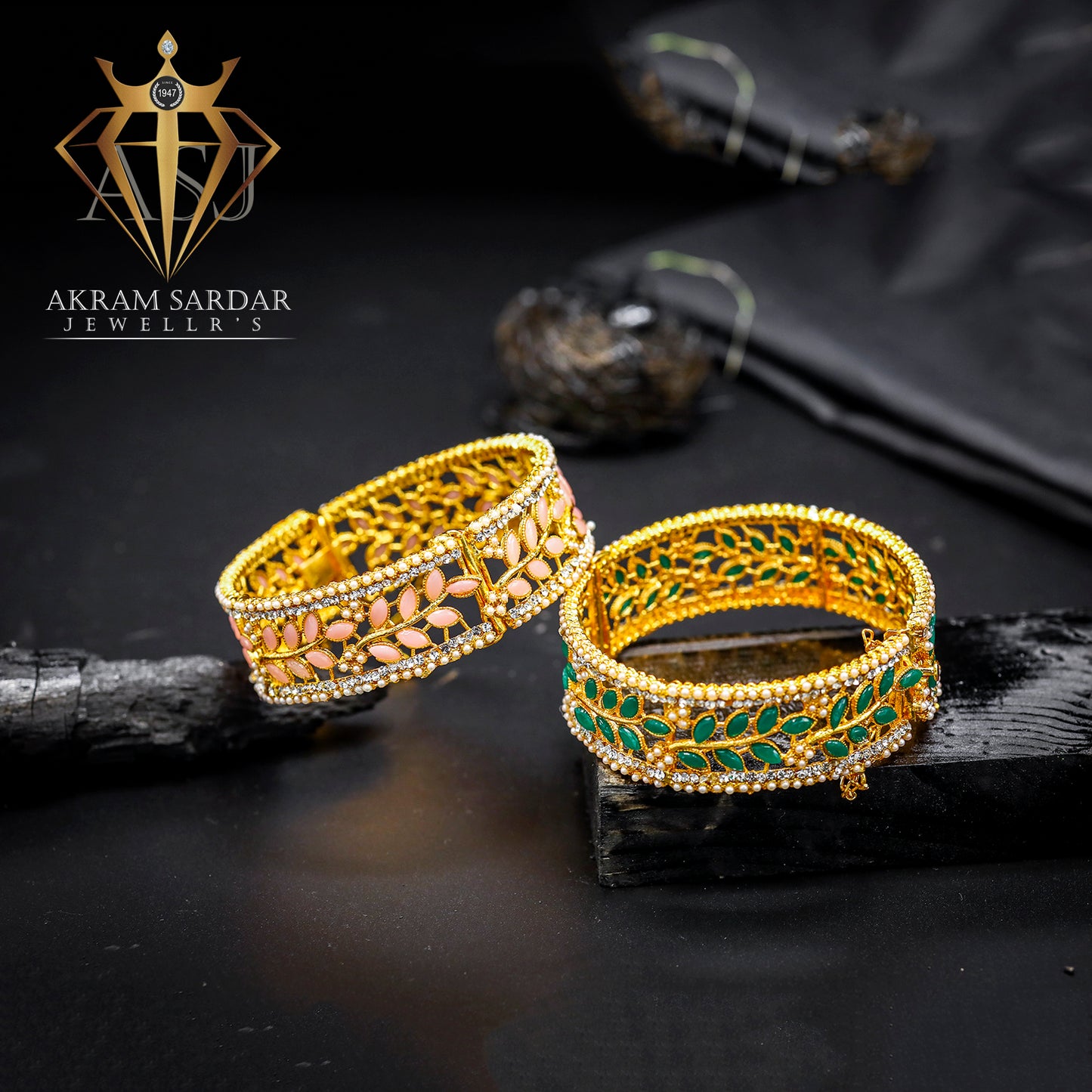 Kangan – Traditional Beauty - OPENABLE