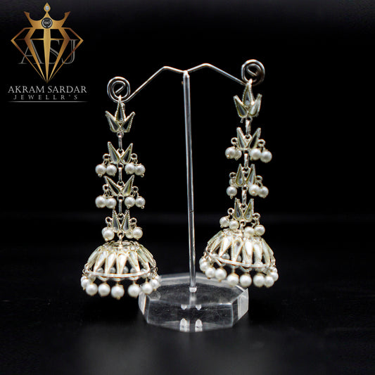 Noor Jhumki