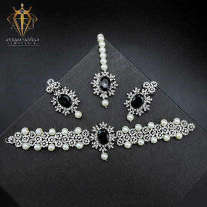 Meharbano Choker Set