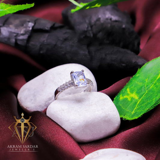 Squarea Stone Ring