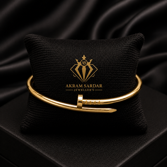 Winding Shape Cuff