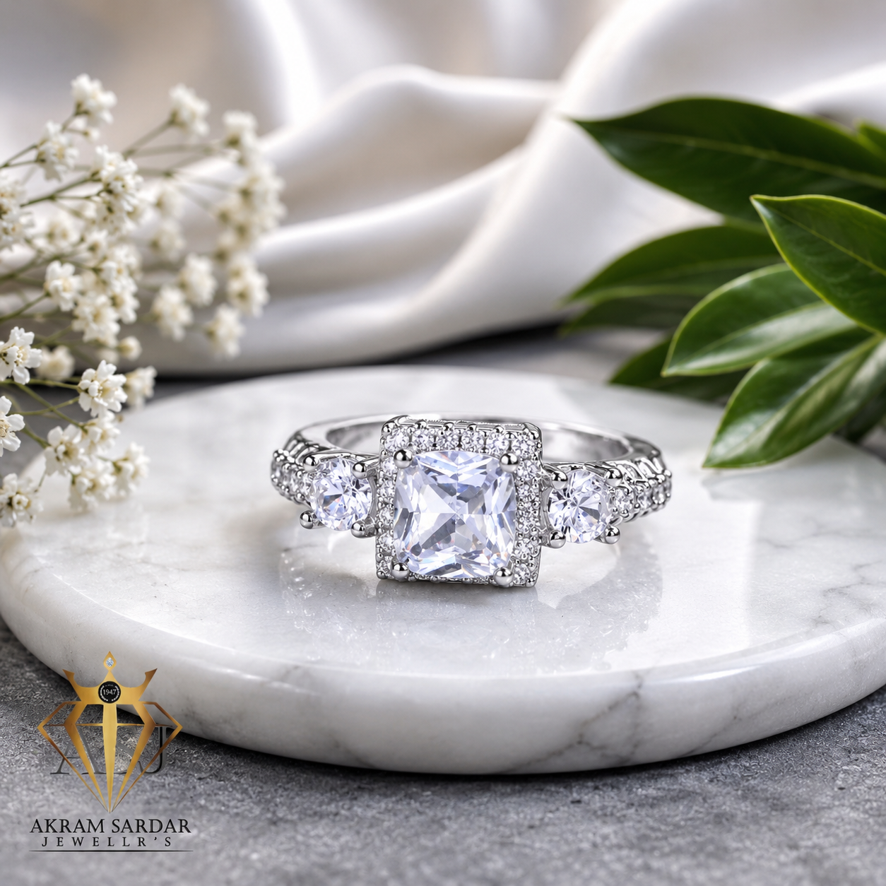 Royale Edge Ring